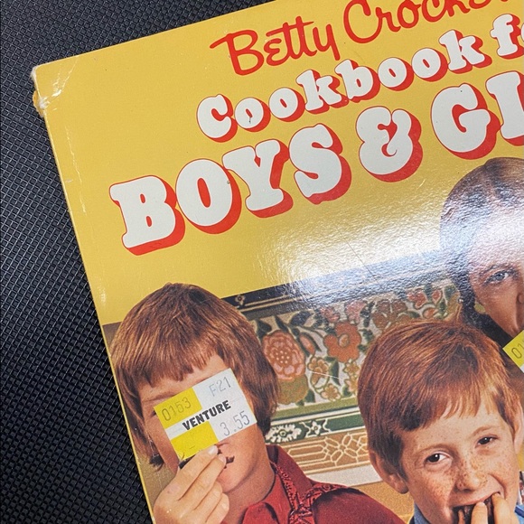 Vintage Betty Crocker Cookbook for Boys & Girls - Picture 3 of 5